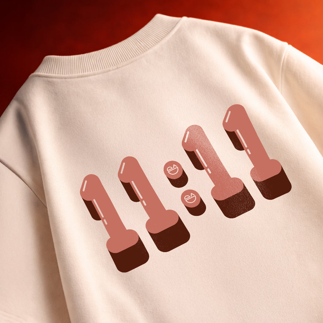 11:11 Offwhite Oversized T-Shirt